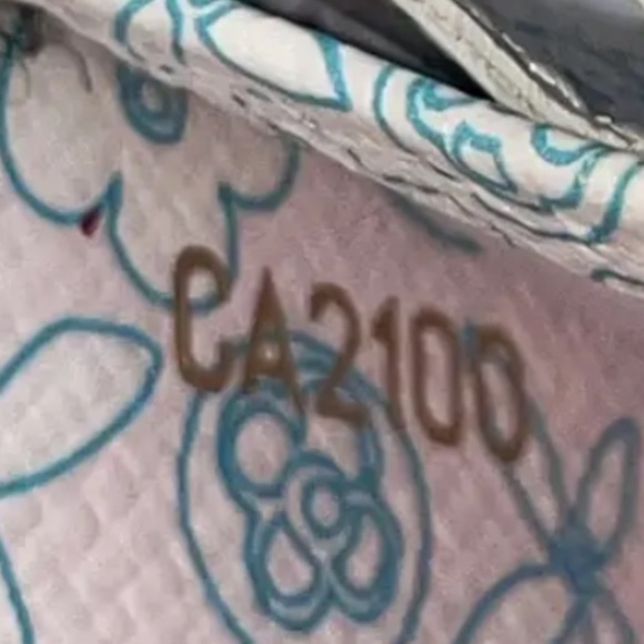 🌸🌸SOLD🌸🌸Authentic Louis Vuitton cute interior - Picture 7 of 7